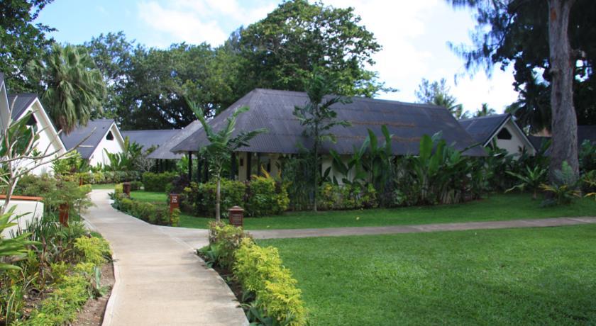 The Warwick Fiji Hotel Korolevu  Exterior foto The main building of the resort