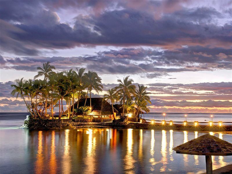 The Warwick Fiji Hotel Korolevu  Exterior foto Sunset at the Sheraton Resort